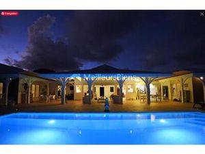 À vendre : Maison d’exception à Sainte-Anne – 1 145 000 €  Guadeloupe