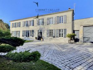 Achat Maison 10 pièces 293m² PERIGNAC 17800