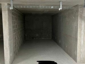 Parking proche douane