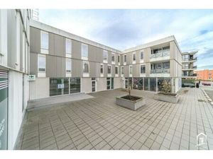 Commerciële eigendom te koop in Sint-Pieters-Leeuw