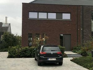 Huis te koop in Oosteeklo