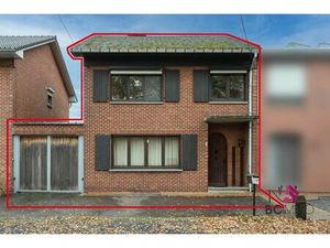 Ruime  tijdloze gezinswoning met 4 slaapkamers  grote tuin en garage en centraal gelegen i