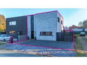 Moderne halfopen bebouwing (3 jaar oud) nabij E313 & E314!