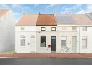 Instapklare rijwoning met 3 slaapkamers op centrale ligging