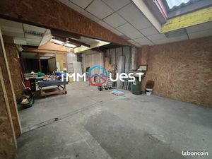 Garage/box 175 m² Calais