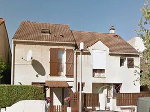 Vente maison 4 pièces 84 m² à Evry (91000)  232 000 €