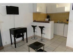 STUDIO MEUBLE entre HYERES et TOULON