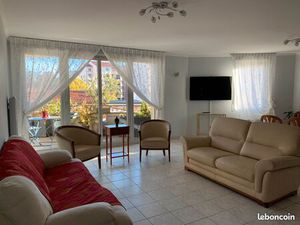 Loue appartement meublé T4 115m2 - Place Roquelaine - climatisé et traversant