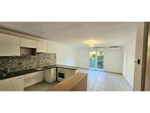 Location Appartement 2 pièces 46m² LE LUC 83340