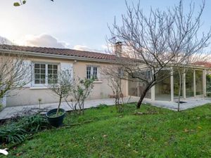 Vente maison 5 pièces 93 m² à Fontcouverte (17100)  244 950 €