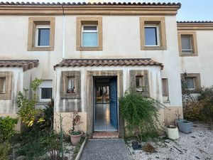 Vente maison 4 pièces  69.00m²  Lézignan