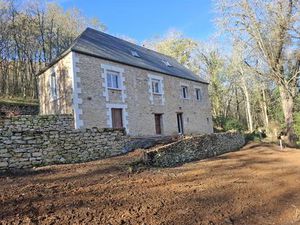 Maison En Pierre Entièrement Rénovée Sans Vis-À-Vis