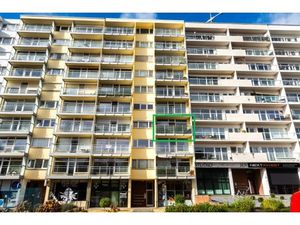 Appartement te koop in Genk met 2 slaapkamers