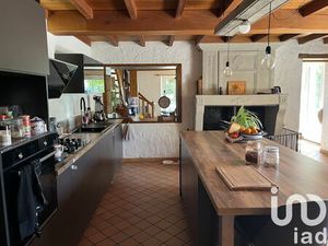 Vente maison 7 pièces 195 m² Saujon (17600)