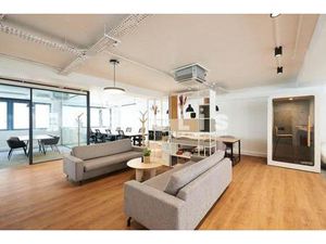 Location Paris 75010