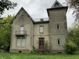 Nouzerines (23) – Maison d'architecte à réinventer  au coe