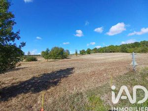 Vente Terrain à Montguyon (17270) : à vendre / 1333m² Montguyon