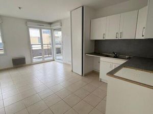 Location Appartement 2 pièces 40m² MONTEVRAIN 77144