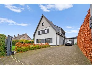 Huis te koop in Sint-Niklaas met 6 slaapkamers