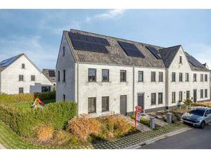 Huis te koop in Varsenare met 4 slaapkamers