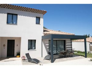 Vente maison neuve 4 pièces 97 m² à Pernes-les-Fontaines (84210)  428 000 €