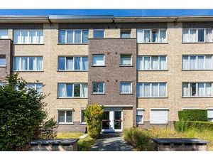 Appartement te koop in Schoten met 8 slaapkamers