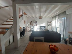 Maison de Ville Mees 3 pièces