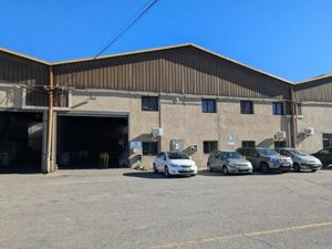 ENTREPOTS / BUREAUX A LOUER