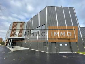 Local d'activités de 3269m²