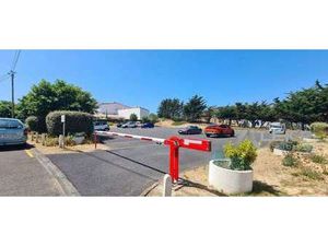 Vente Garage et parking à Saint-Hilaire-de-Riez (85270) : à vendre / Saint-Hilaire-de-Riez