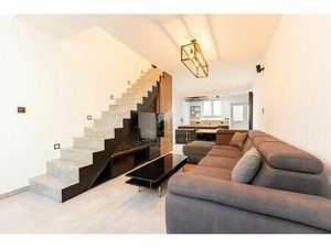 Maison à vendre avec terrasse et 2 chambres   Binche (VBD57752)