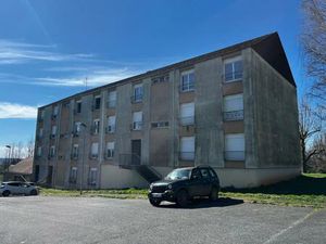 Location appartement 4 pièces 80 m² à Cluis (36340)