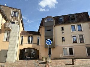Location appartement 3 pièces 79 m² à La Châtre (36400)