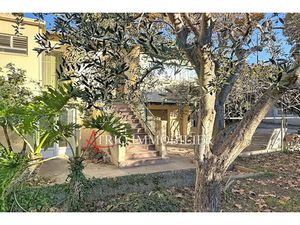 Vente maison 5 pièces 110 m² à Nice (06000)  470 000 €