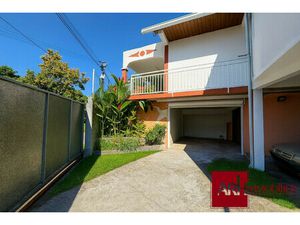 Maison de ville à rénover - T3 70m2 - terrain 209 m2