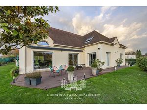 Vente maison 7 pièces 201 m² à Fontainebleau (77300)  630 000 €