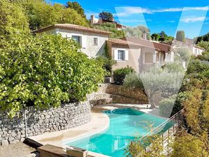 Vente maison 4 pièces 212 m² à Trans-en-Provence (83720)  599 000 €