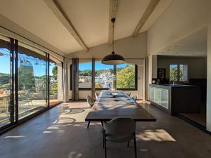 Vente villa 6 pièces 174.5 m² à Sanary-sur-Mer (83110)  945 000 €
