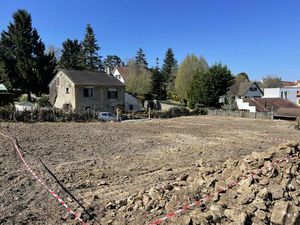 Terrain de 370 m2 à Orgeval