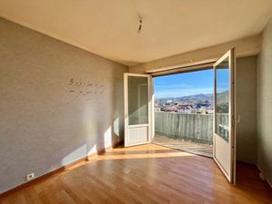 Vente appartement 3 pièces 57 m² à Lourdes (65100)  69 006 €