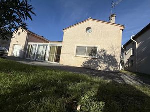 À vendre — Maison plain-pied 130 m² dans un Patus