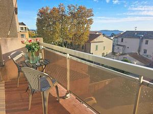 Carqueiranne coeur de ville - Studio 33 m²  balcon 6m²  pkg privatif  au calme