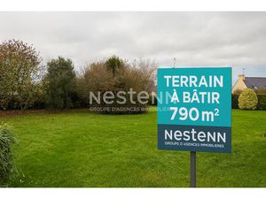 A VENDRE - TREGUEUX - Terrain constructible de 790 m²- hors lotissement - libre de constru