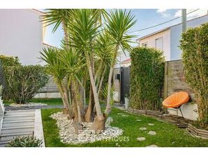 Maison au calme avec garage hors norme dans le quartier de La Trompette