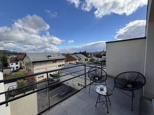 A louer un superbe F2 avec terrasse sans vis à vis dans une
