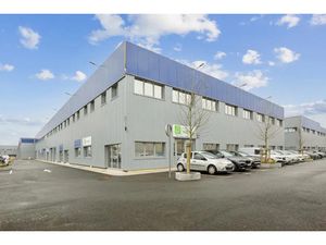 Location Local d'activités Vaux-le-Pénil 77000