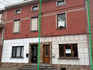 Maison de ±145m² sur 3a86ca  2/3ch  Elec aux normes jardin.