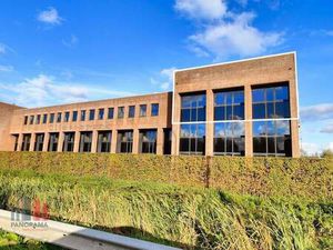 Bien professionnel à louer à Roeselare € 1.375 (LHX50) - PANORAMA B2B Brugge | Zimmo