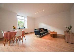 Appartement 1 CH entièrement rénové - petit immeuble