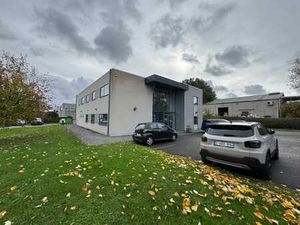 Bâtiment de bureaux rénové